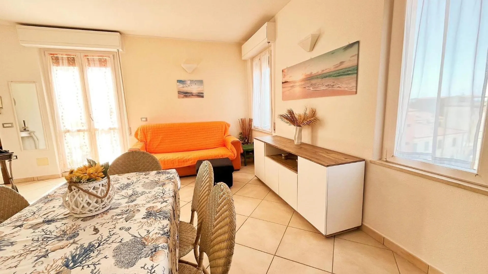 Appartamento Con Ampio Terrazzo Vista Mare Follonica Apartment