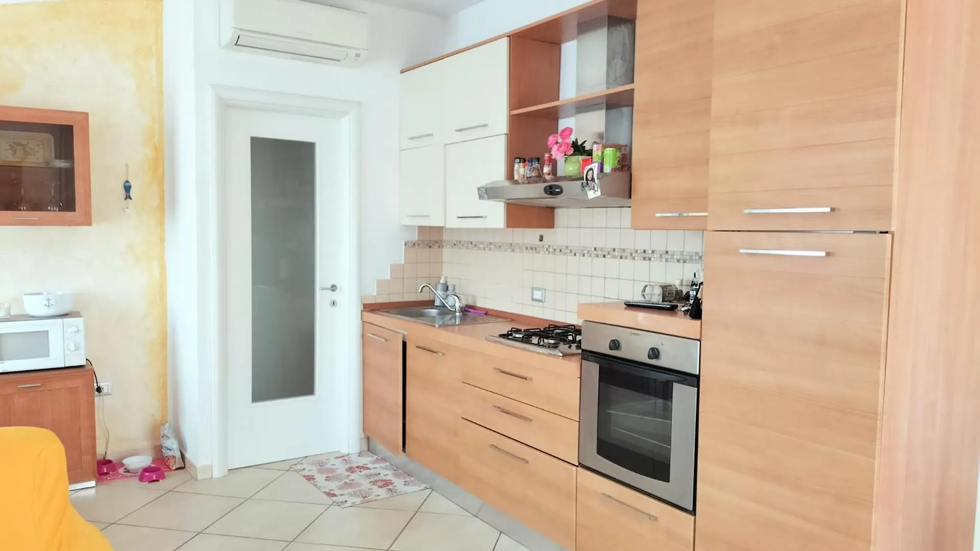 Appartamento Con Ampio Terrazzo Vista Mare Follonica 0*,  Italy